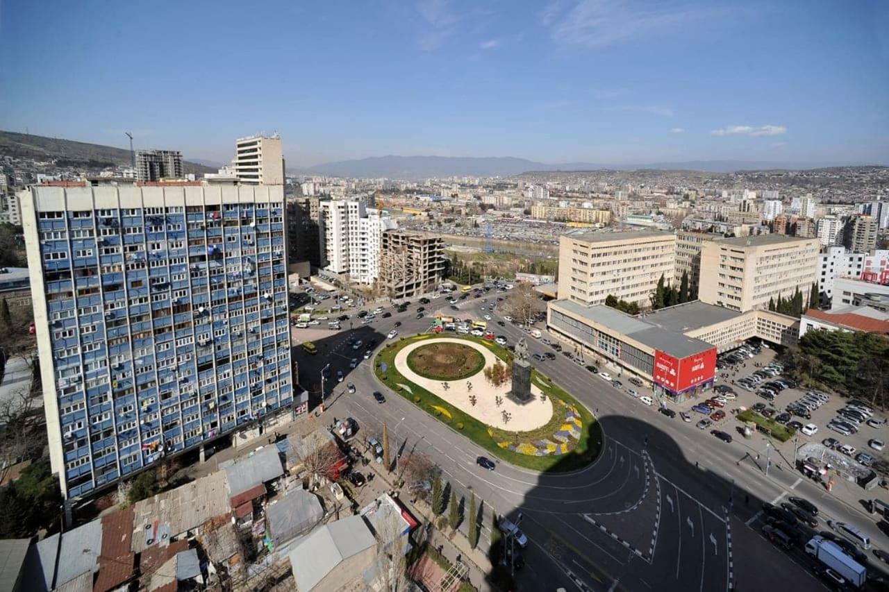 Saakadze Tower Apartamento Tbilisi Exterior foto